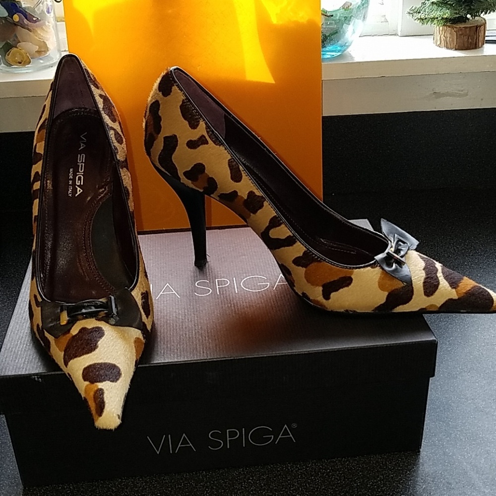 Via Spiga pumps